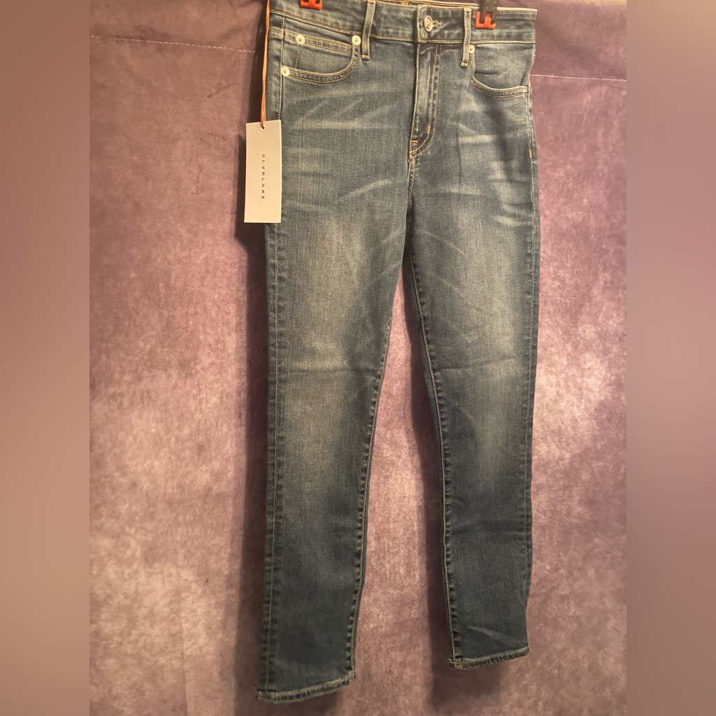 Slvrlake Denim Jeans. Style: Lou Lou. Straight/Low-Mid Rise. Slim. Size 25. New!